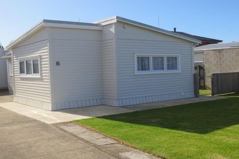 Photo of property in 6 Beach Street, Whakatane, 3120