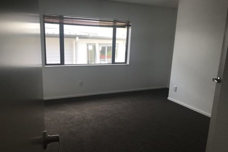 Photo of property in 19 Marjory Close, Broadmeadows, Wellington, 6035