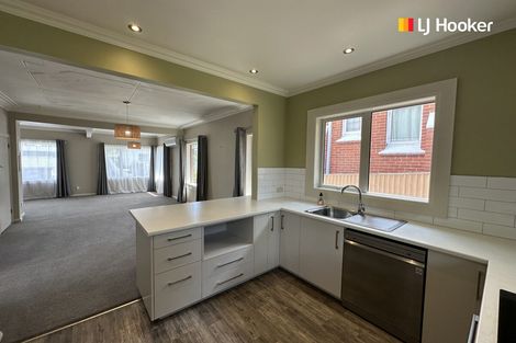 Photo of property in 20 Oakland Street, Andersons Bay, Dunedin, 9013