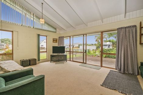 Photo of property in 105 Cook Drive, Whitianga, 3510