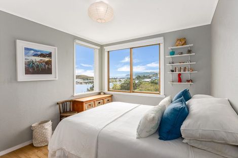 Photo of property in 39 Bayview Road, Paremata, Porirua, 5024