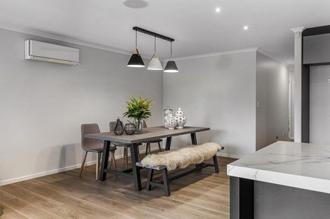 Photo of property in 15 Elliot Street, Riverhead, 0820