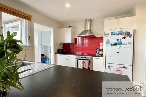 Photo of property in 10 Moana Crescent, Blagdon, New Plymouth, 4310