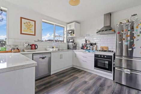 Photo of property in 42 Hinemoa Street, Levin, 5510