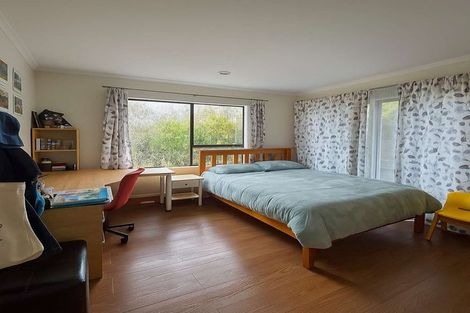 Photo of property in 3 Theodora Place, Mairangi Bay, Auckland, 0630