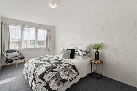 Photo of property in 70-72 Waihemo Street, Waitangirua, Porirua, 5024