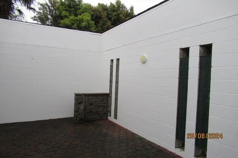 Photo of property in 90 Royal Road, Massey, Auckland, 0614