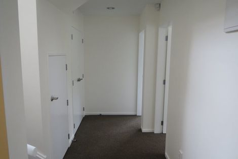 Photo of property in 34 Farnham Street, Mornington, Wellington, 6021