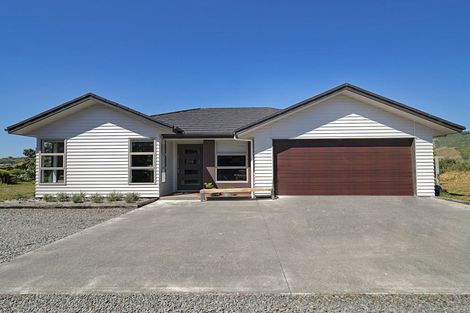 Photo of property in 37 Gladys Scott Place, Tawa, Wellington, 5028