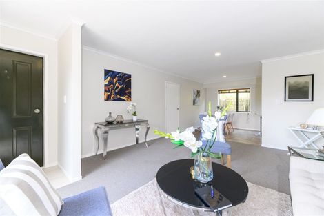 Photo of property in 57a Sabulite Road, Kelston, Auckland, 0602