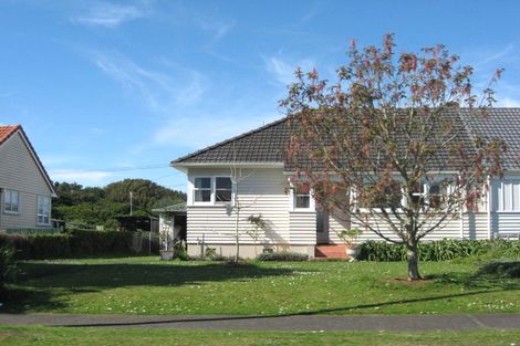 Photo of property in 55 Somerset Street, Brooklands, New Plymouth, 4310