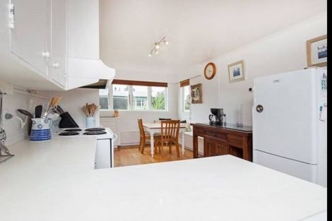 Photo of property in 53 Waimauku Station Road, Waimauku, 0812