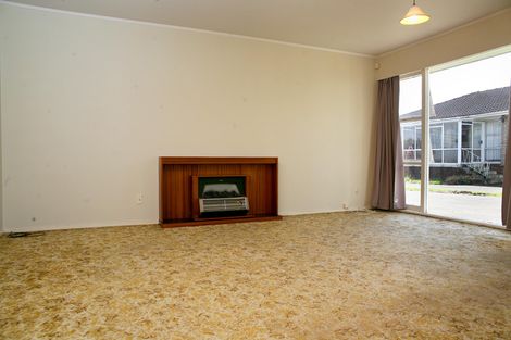 Photo of property in 2/55 Orams Road, Hillpark, Auckland, 2102