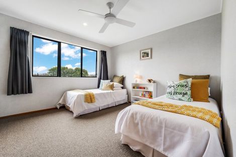 Photo of property in 30 Clifton Road, Whitford, Howick, 2571