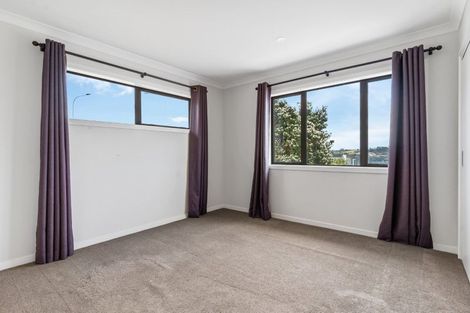 Photo of property in 101 Medallion Drive, Oteha, Auckland, 0632