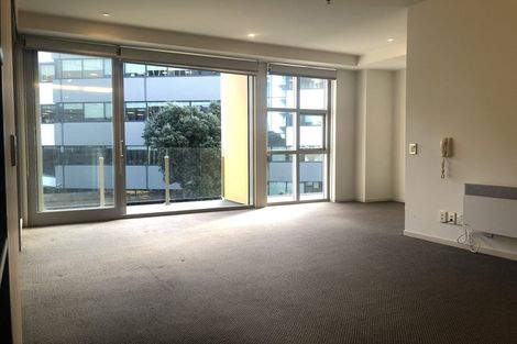 Photo of property in Summit Apartments, 8/184 Molesworth Street, Thorndon, Wellington, 6011