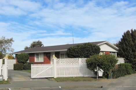 Photo of property in 16 Mason Place, Sockburn, Christchurch, 8042