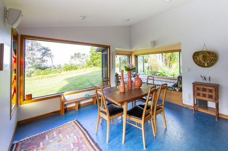 Photo of property in 679 Cove Road, Waipu, 0582