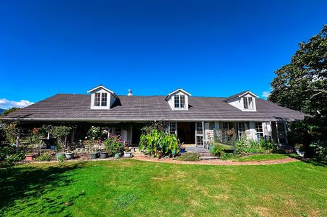 Photo of property in 146 Commercial Street, Takaka, 7110