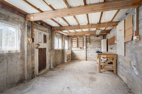 Photo of property in 124 Helston Road, Paparangi, Wellington, 6037