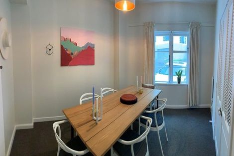 Photo of property in Olympus Flats, 2/280 Oriental Parade, Oriental Bay, Wellington, 6011