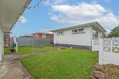 Photo of property in 10 Wairau Place, Kelvin Grove, Palmerston North, 4414