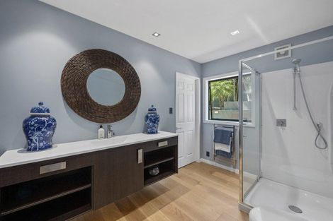 Photo of property in 12a Wainoni Heights, Greenhithe, Auckland, 0632