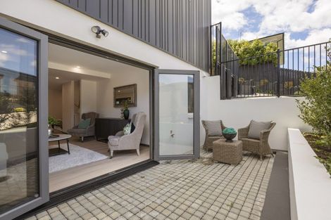 Photo of property in 48a Peter Terrace, Castor Bay, Auckland, 0620