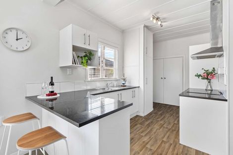 Photo of property in 1/13 Russell Road, Manurewa, Auckland, 2102