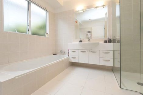 Photo of property in 1312 Whangaparaoa Road, Army Bay, Whangaparaoa, 0930