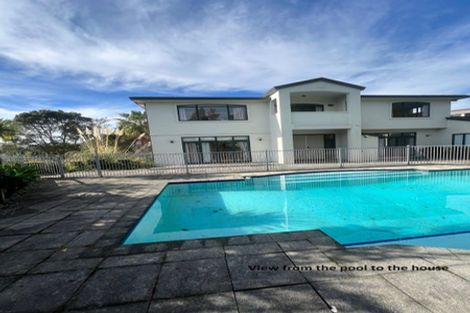 Photo of property in 6 David Beattie Place, Chatswood, Auckland, 0626
