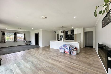 Photo of property in 33 Hopkirk Avenue, Wallaceville, Upper Hutt, 5018