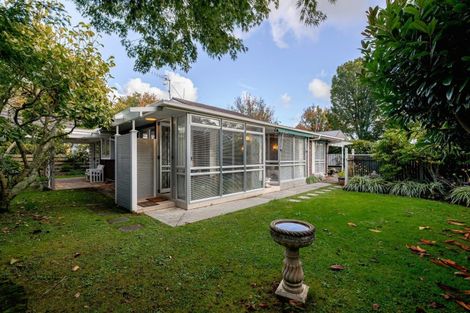 Photo of property in 127 Victoria Avenue, Hokowhitu, Palmerston North, 4410