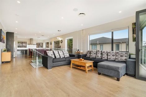 Photo of property in 38 Resolution Drive, Gulf Harbour, Whangaparaoa, 0930