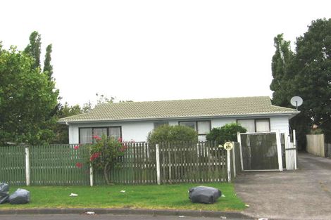 Photo of property in 12 Hamblyn Place, Ranui, Auckland, 0612