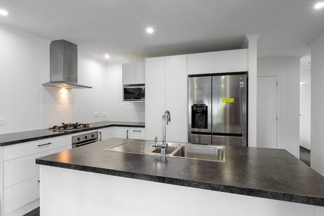 Photo of property in 15 Dreaver Drive, Waitara, 4320