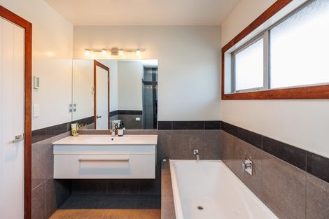 Photo of property in 181a Fitzherbert Avenue, West End, Palmerston North, 4410