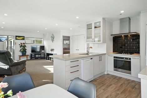 Photo of property in 112b Breezes Road, Avondale, Christchurch, 8061