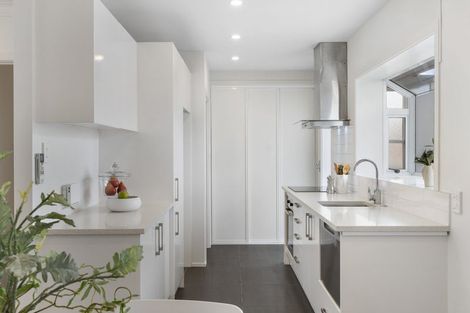 Photo of property in 2/40 Tawhiri Road, One Tree Hill, Auckland, 1061