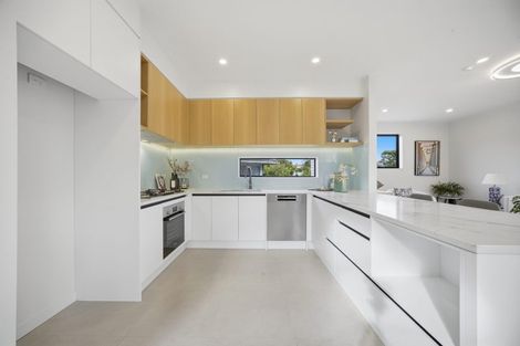 Photo of property in 28b Kereru Street, Henderson, Auckland, 0612