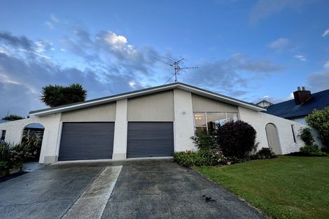 Photo of property in 33 Kildare Drive, Waikiwi, Invercargill, 9810
