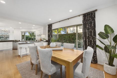 Photo of property in 2/17 Sanders Avenue, Takapuna, Auckland, 0622