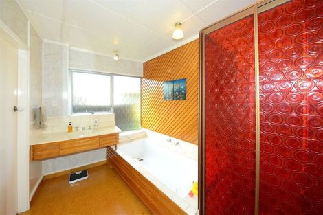 Photo of property in 20 Sandringham Place, Bryndwr, Christchurch, 8053