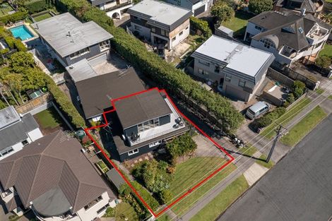 Photo of property in 1/16 Rangitoto Terrace, Milford, Auckland, 0620