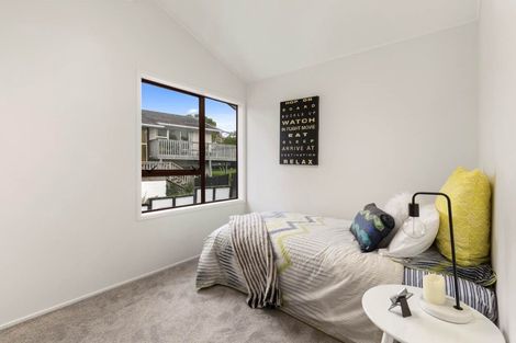 Photo of property in 2/16 John Downs Drive, Browns Bay, Auckland, 0630