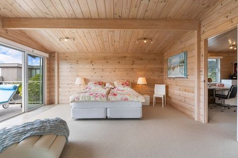 Photo of property in 28 Champion Place, Pauanui, Hikuai, 3579