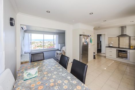 Photo of property in 16 Tay Street, Oamaru North, Oamaru, 9400