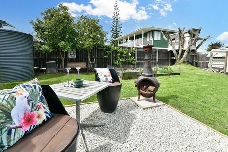Photo of property in 1339 Whangaparaoa Road, Army Bay, Whangaparaoa, 0930
