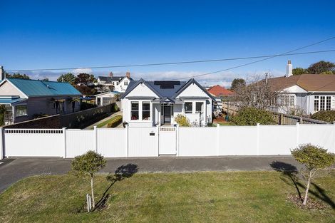 Photo of property in 17 Sandringham Street, Saint Clair, Dunedin, 9012