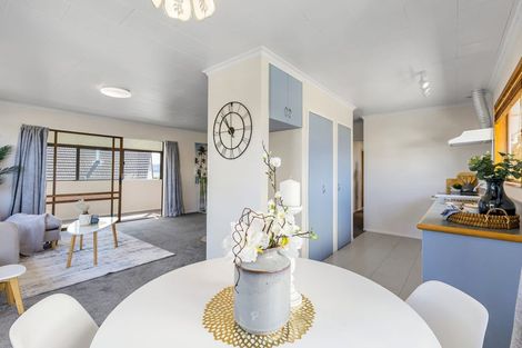 Photo of property in 25 Tobin Place, Richmond Heights, Taupo, 3330